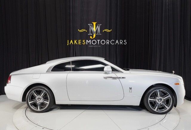 2016 Rolls-Royce Wraith *STARLIGHT HEADLINER* *BESPOKE AUDIO* *ONLY 16,000 MILES* *SILVER ON RED* San Diego CA
