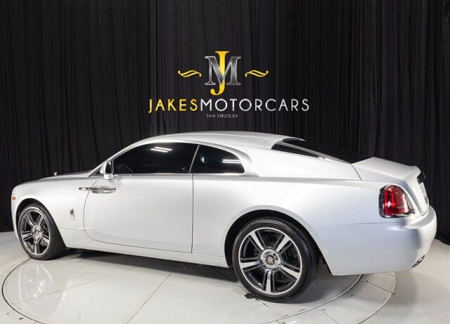 2016 Rolls-Royce Wraith *STARLIGHT HEADLINER* *BESPOKE AUDIO* *ONLY 16,000 MILES* *SILVER ON RED* San Diego CA