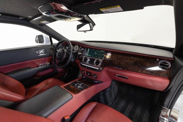 2016 Rolls-Royce Wraith *STARLIGHT HEADLINER* *BESPOKE AUDIO* *ONLY 16,000 MILES* *SILVER ON RED* San Diego CA