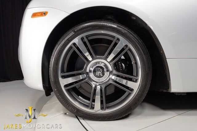 2016 Rolls-Royce Wraith *STARLIGHT HEADLINER* *BESPOKE AUDIO* *ONLY 16,000 MILES* *SILVER ON RED* San Diego CA