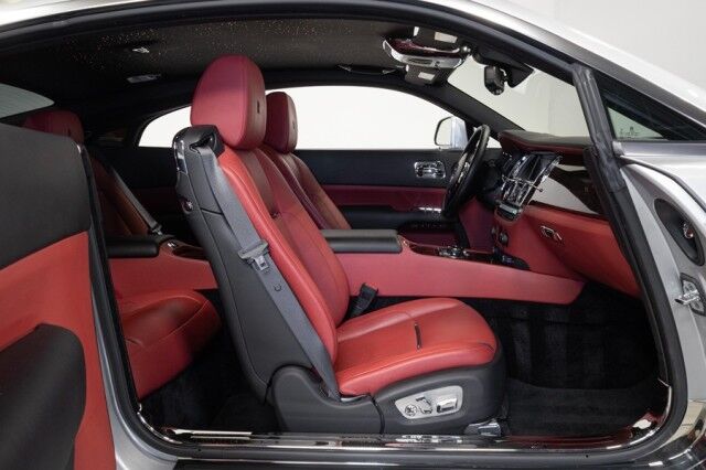 2016 Rolls-Royce Wraith *STARLIGHT HEADLINER* *BESPOKE AUDIO* *ONLY 16,000 MILES* *SILVER ON RED* San Diego CA