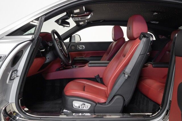 2016 Rolls-Royce Wraith *STARLIGHT HEADLINER* *BESPOKE AUDIO* *ONLY 16,000 MILES* *SILVER ON RED* San Diego CA