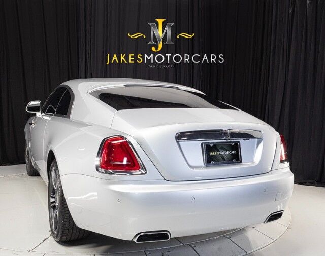 2016 Rolls-Royce Wraith *STARLIGHT HEADLINER* *BESPOKE AUDIO* *ONLY 16,000 MILES* *SILVER ON RED* San Diego CA