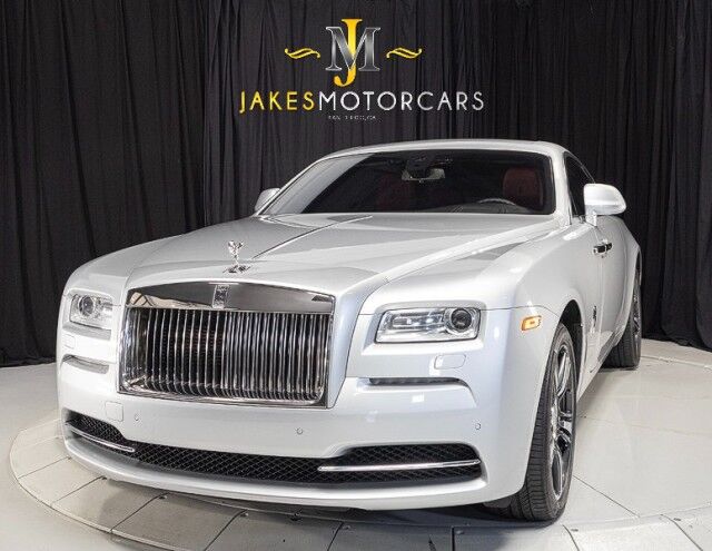2016 Rolls-Royce Wraith *STARLIGHT HEADLINER* *BESPOKE AUDIO* *ONLY 16,000 MILES* *SILVER ON RED* San Diego CA
