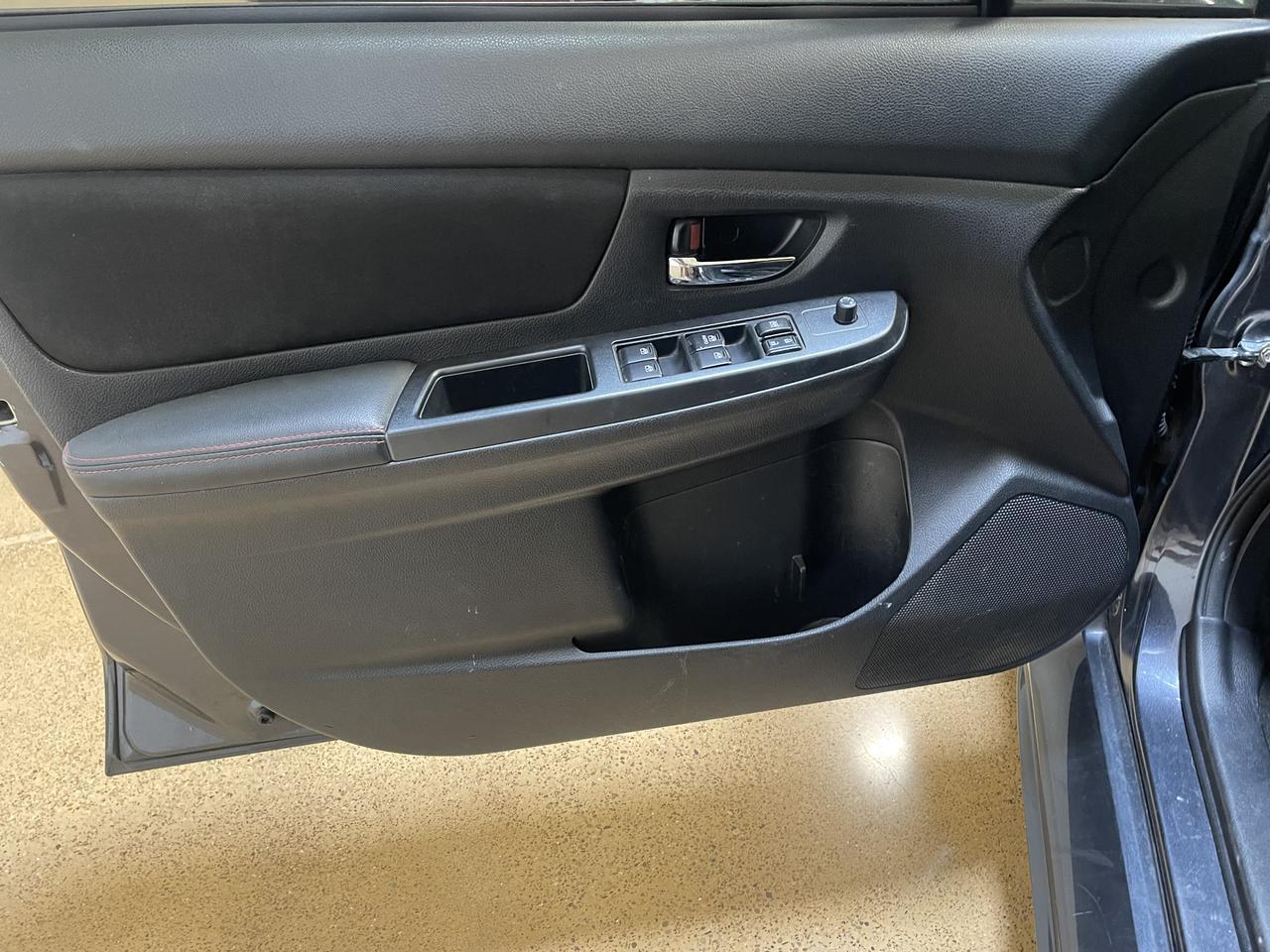 2016 Subaru WRX Limited photo 8