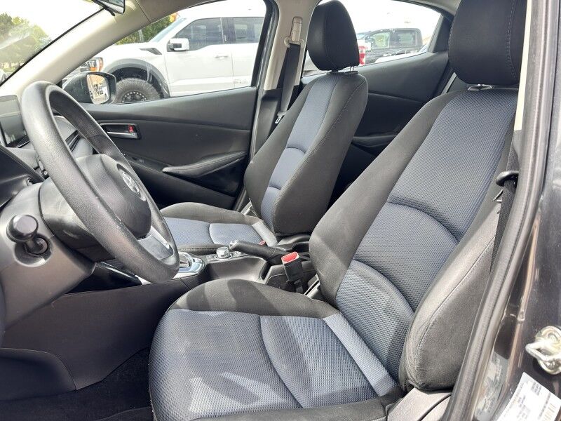 2016 Scion iA photo 10