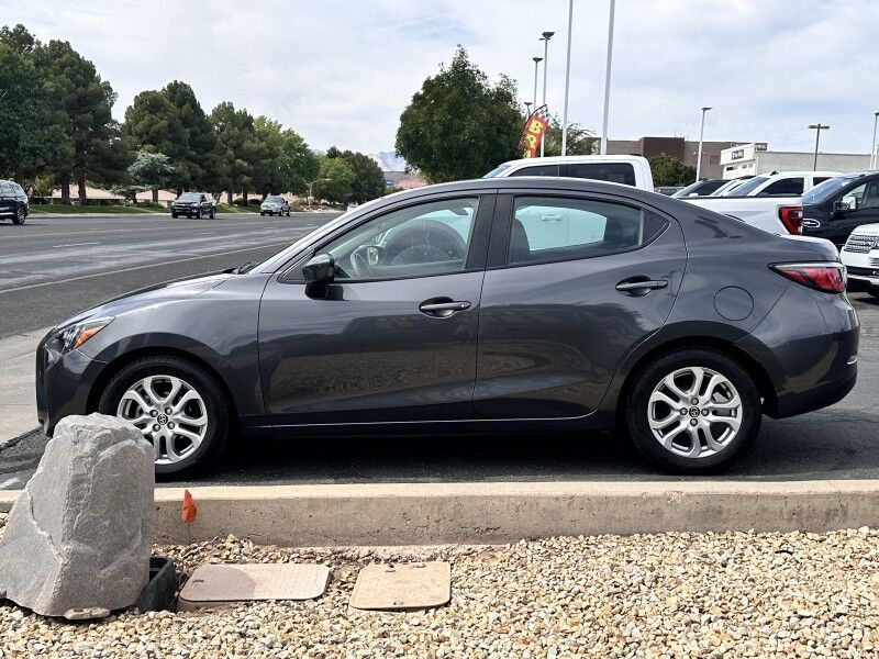 2016 Scion iA photo 6