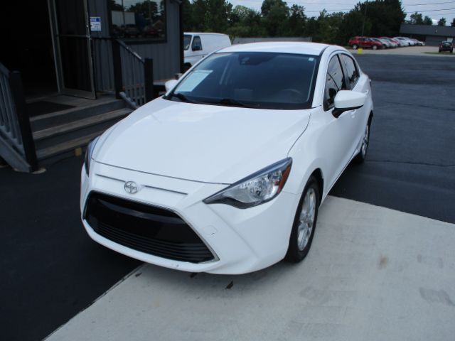 2016 Scion iA BASE Florence KY