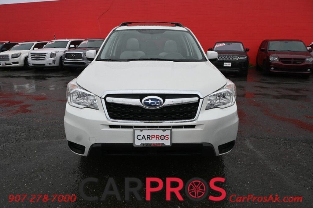2016 Subaru Forester 2.5i Premium - AWD - Automatic - Heated Front Seats - Power Driver's Seat - Panoramic Sunroof - Power Windows & Locks - Cruise Control - Power Mirrors - Back Up Camera