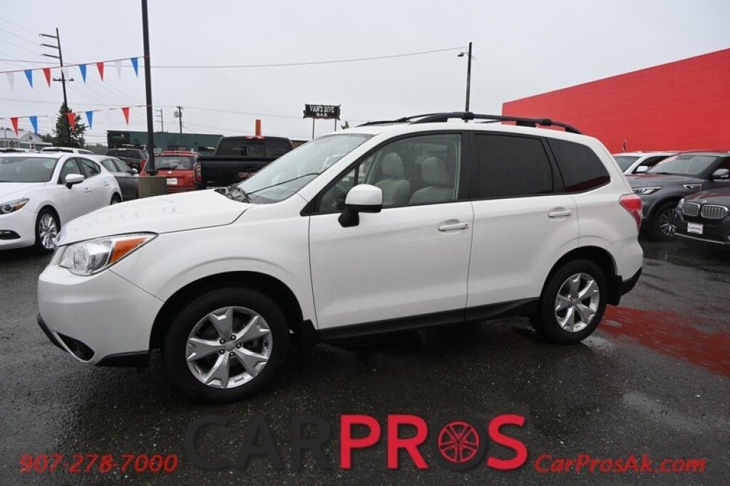2016 Subaru Forester 2.5i Premium - AWD - Automatic - Heated Front Seats - Power Driver's Seat - Panoramic Sunroof - Power Windows & Locks - Cruise Control - Power Mirrors - Back Up Camera