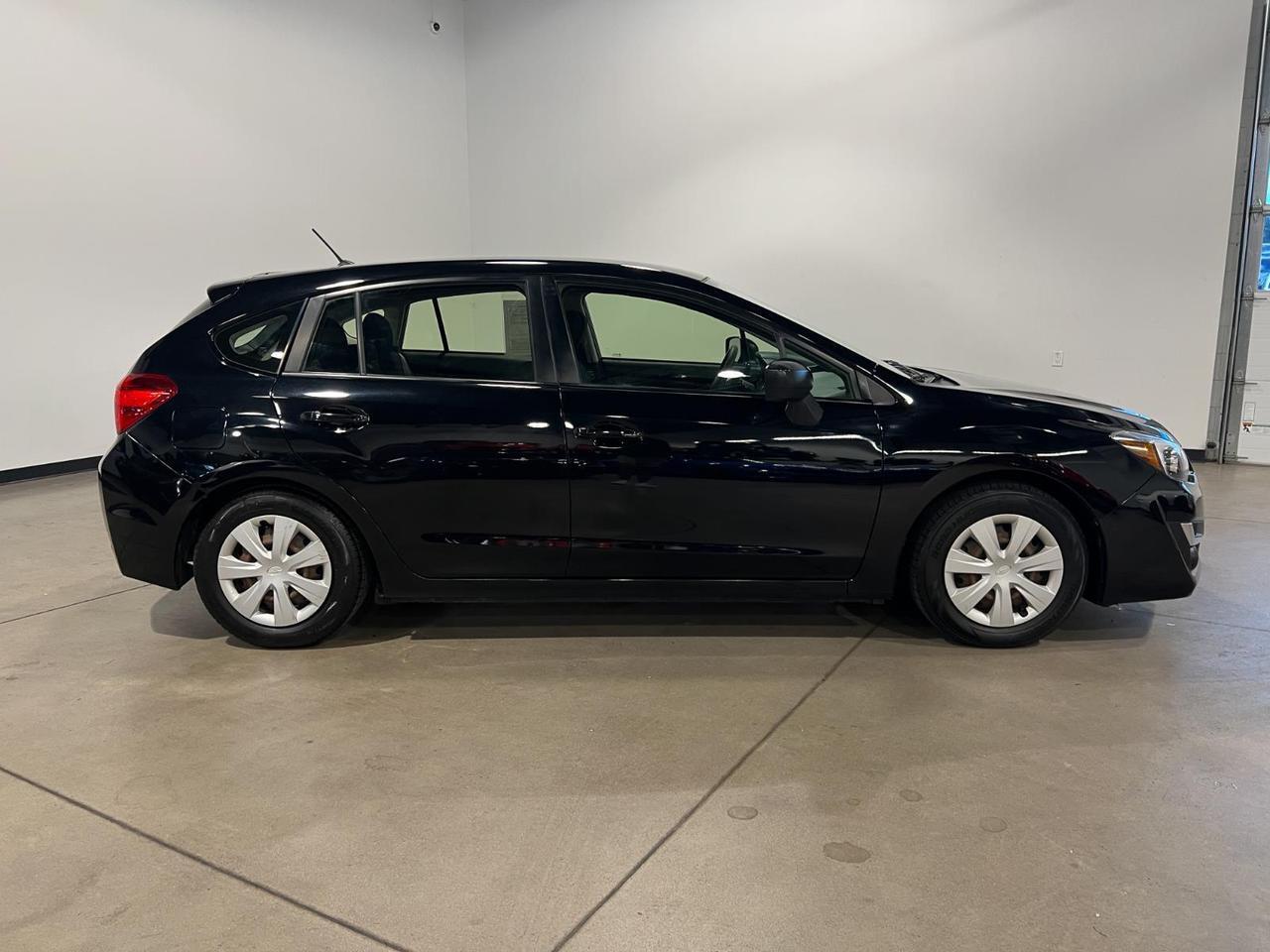 2016 Subaru Impreza 2.0i photo 2