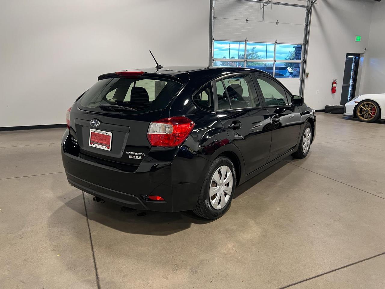 2016 Subaru Impreza 2.0i photo 3