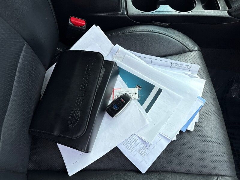 2016 Subaru Legacy 2.5i Limited AWD w/ Moonroof Package & Keyless Access & Navi & E Arlington VA