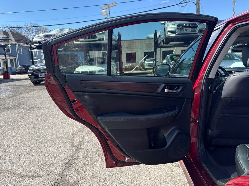 2016 Subaru Legacy 2.5i Limited AWD with Moonroof Package and Keyless Access and Navi and EyeSight Arlington VA