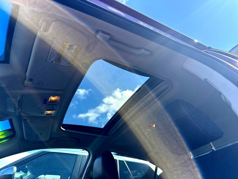 2016 Subaru Legacy 2.5i Limited AWD with Moonroof Package and Keyless Access and Navi and EyeSight Arlington VA