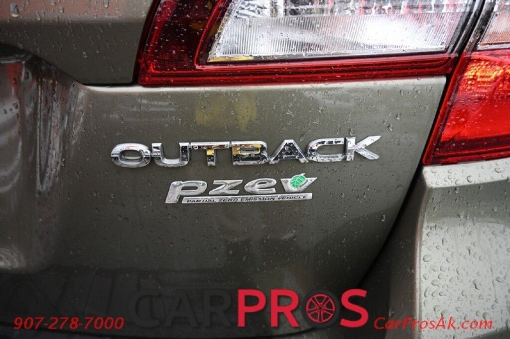 2016 Subaru Outback 2.5i Premium - AWD - 2.5L 4Cyl - Heated Seats - Remote Start - Backup Camera - Bluetooth - Auto Dimming Mirrors - Roof Rails - Rooftop Cargo Box - Low Miles - 33 MPG Anchorage AK