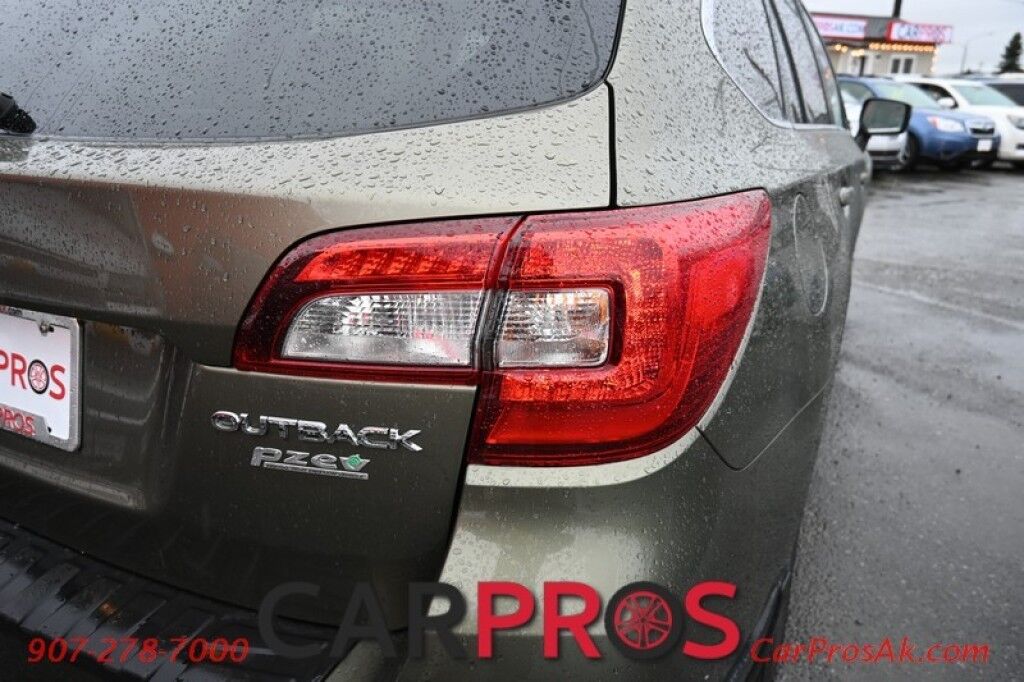 2016 Subaru Outback 2.5i Premium - AWD - 2.5L 4Cyl - Heated Seats - Remote Start - Backup Camera - Bluetooth - Auto Dimming Mirrors - Roof Rails - Rooftop Cargo Box - Low Miles - 33 MPG Anchorage AK