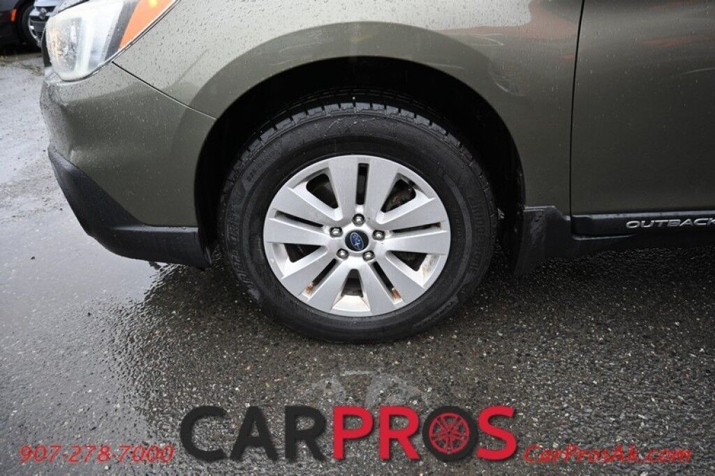 2016 Subaru Outback 2.5i Premium - AWD - 2.5L 4Cyl - Heated Seats - Remote Start - Backup Camera - Bluetooth - Auto Dimming Mirrors - Roof Rails - Rooftop Cargo Box - Low Miles - 33 MPG Anchorage AK