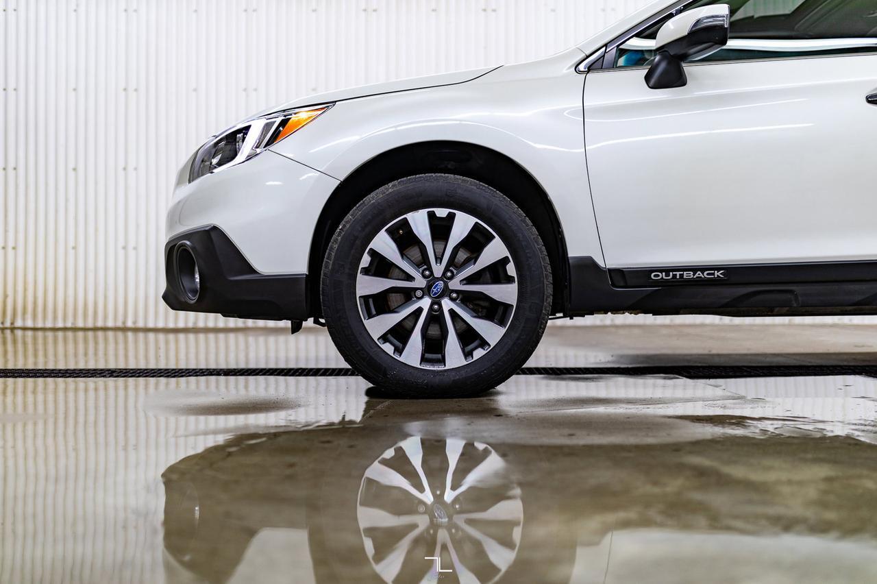 2016 Subaru Outback AWD Limited Leather Roof Nav BCam Red Deer AB