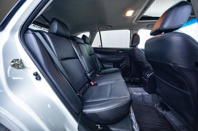 2016 Subaru Outback AWD Limited Leather Roof Nav BCam Red Deer AB