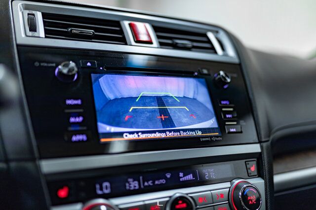 2016 Subaru Outback AWD Limited Leather Roof Nav BCam Red Deer AB