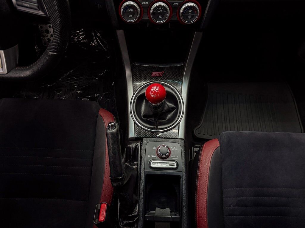 2016 Subaru WRX STI photo 22