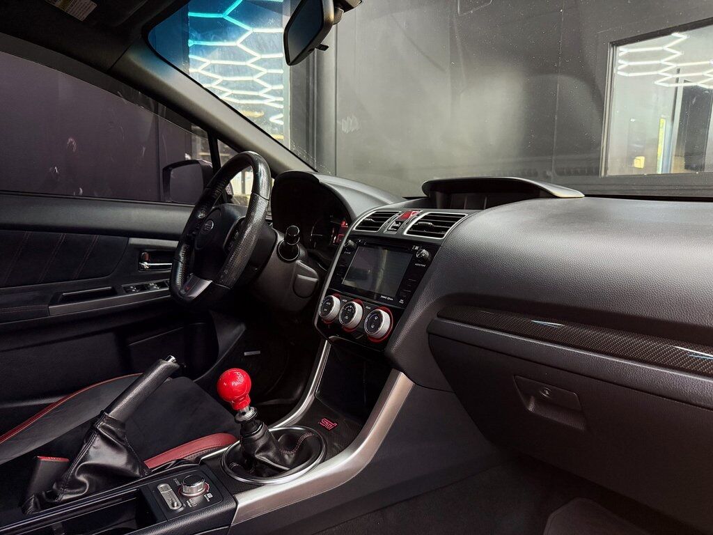 2016 Subaru WRX STI photo 23