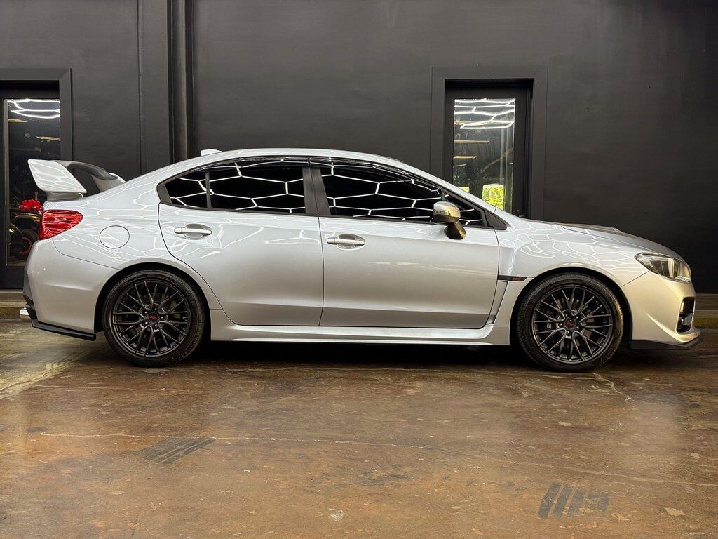 2016 Subaru WRX STI photo 9