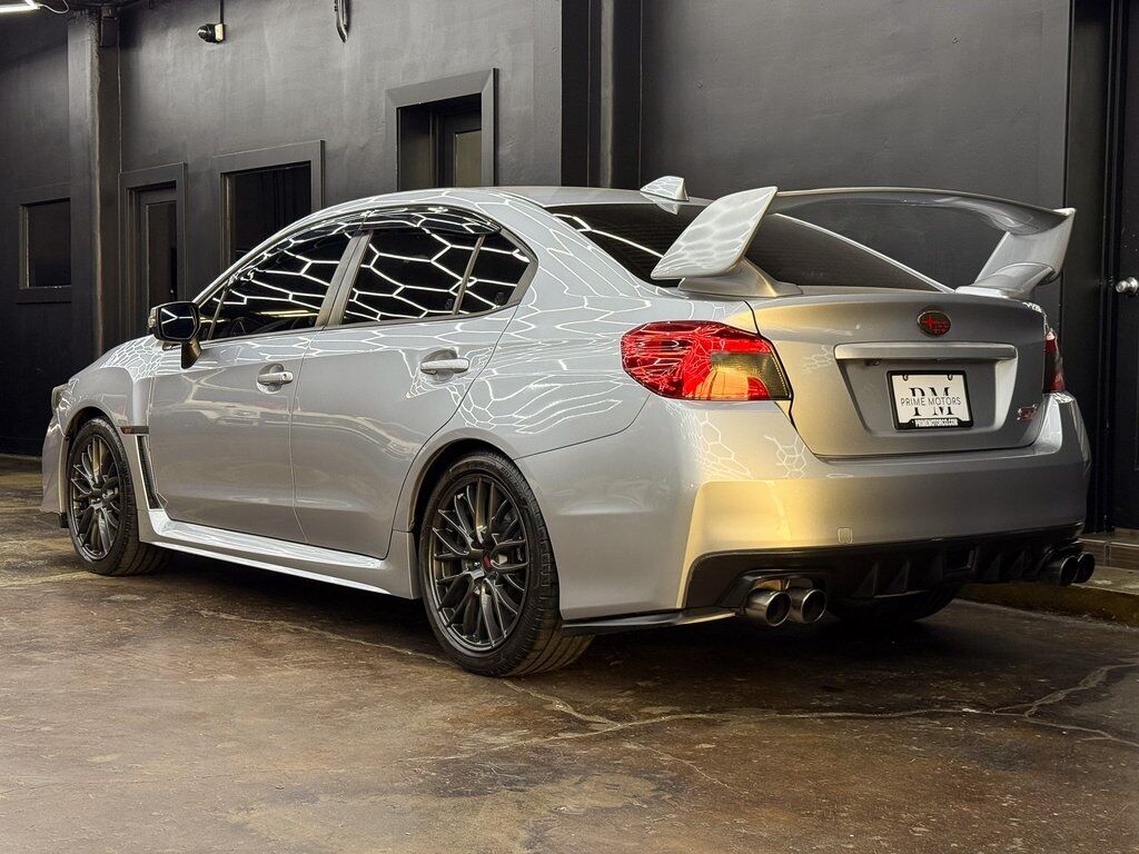 2016 Subaru WRX STI photo 6