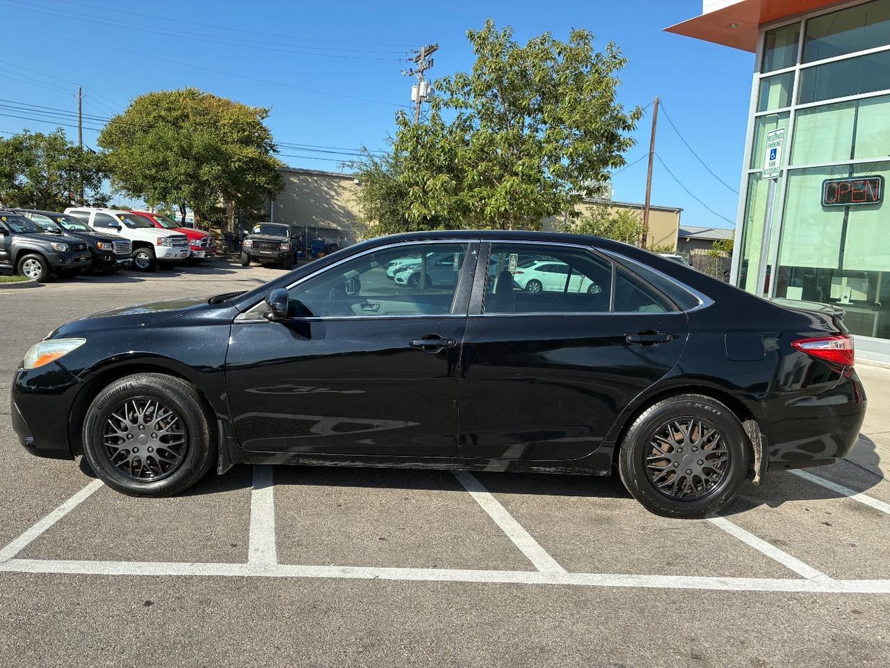 2016 TOYOTA CAMRY LE 4D SDN LE Austin TX