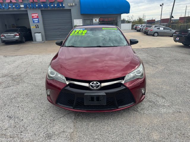 2016 TOYOTA CAMRY LE