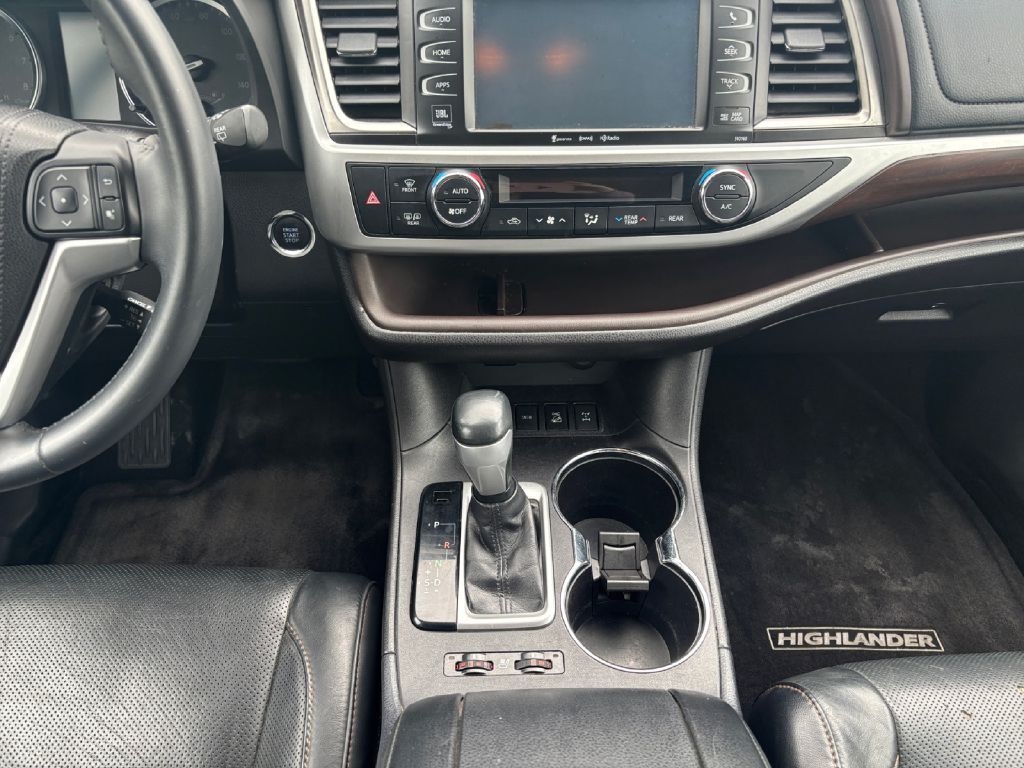 2016 TOYOTA HIGHLANDER LIMITED Toledo OH