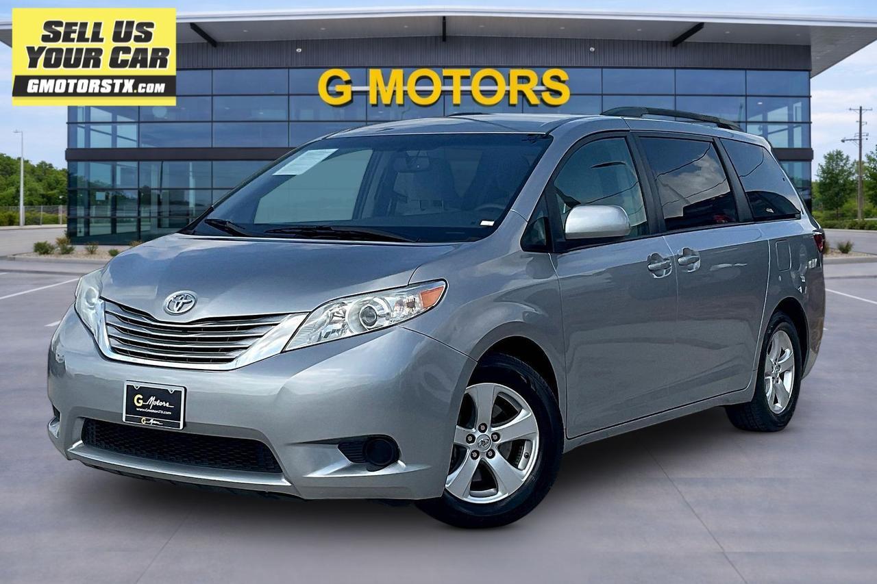 2016 TOYOTA SIENNA LE Houston TX