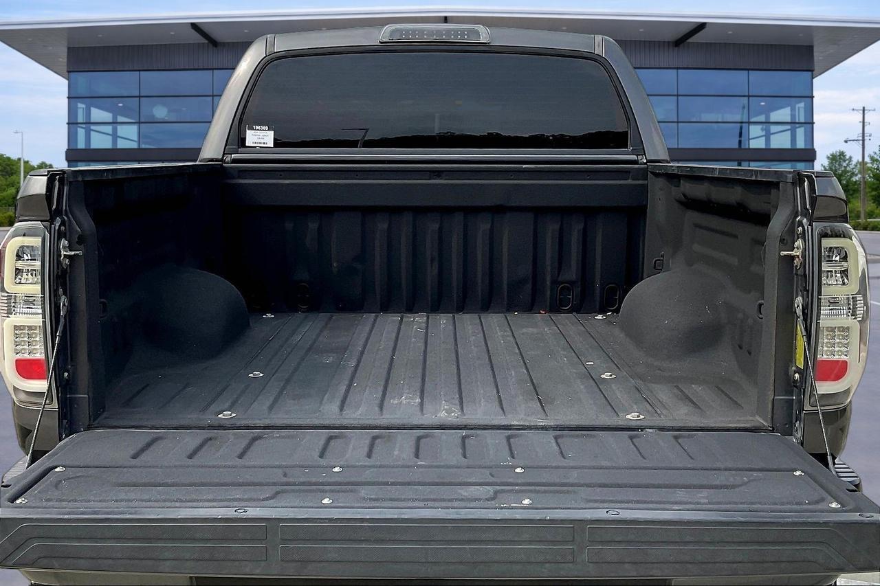 2016 TOYOTA TUNDRA CREWMAX SR5 Houston TX