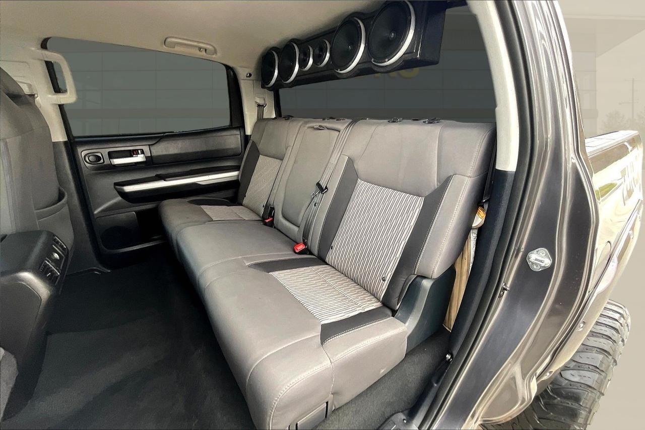 2016 TOYOTA TUNDRA CREWMAX SR5 Houston TX