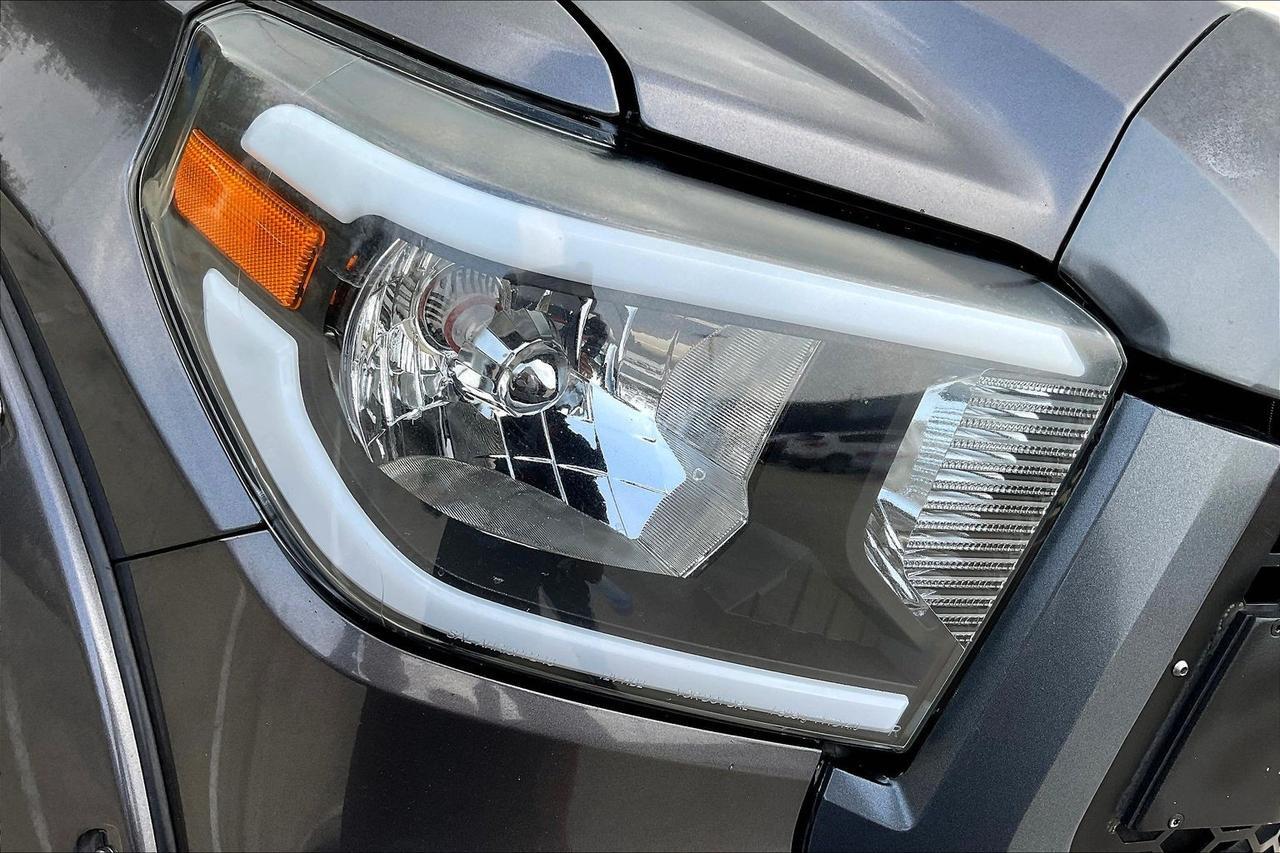 2016 TOYOTA TUNDRA CREWMAX SR5 Houston TX