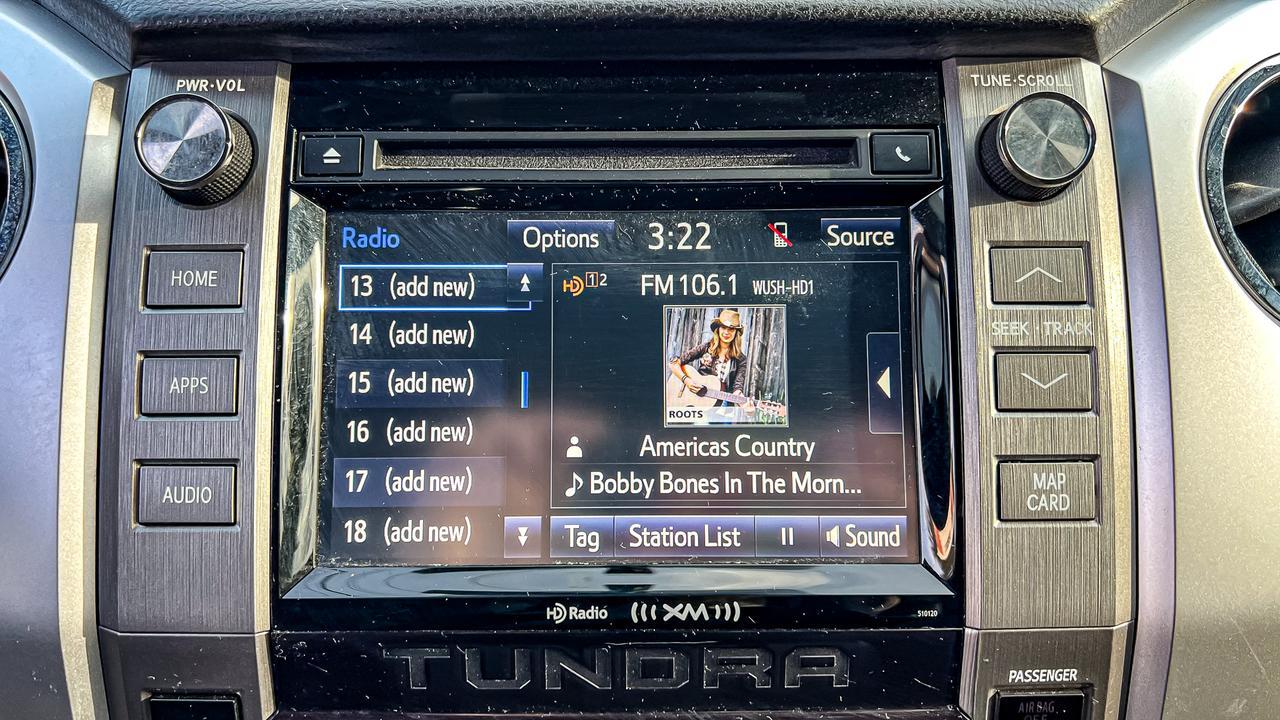 2016 TOYOTA TUNDRA TRD PRO 4X4, NAVIGATION, BACKUP CAMERA, LEATHER, ONLY 41K MILES, AND CARFAX