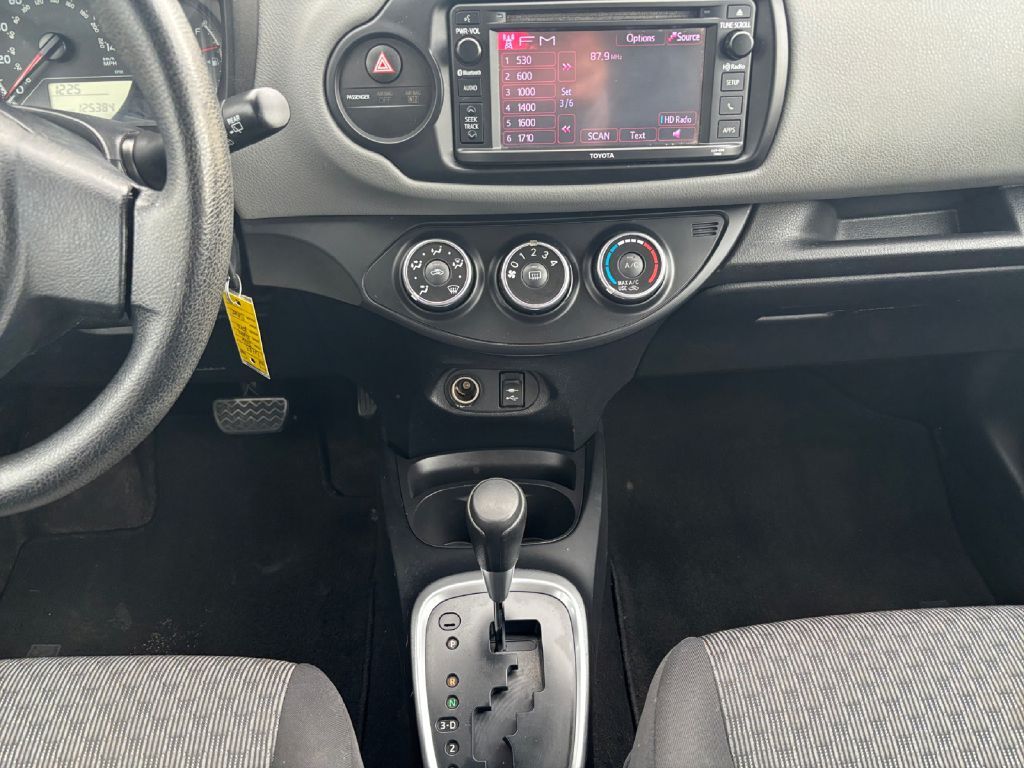2016 TOYOTA YARIS L Toledo OH