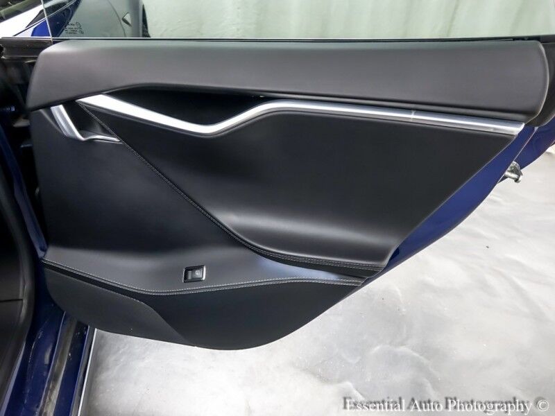 2016 Tesla Model S 70 kWh Battery ELIGIBLE FOR IRS TAX CREDIT!! Willowbrook IL