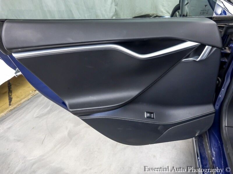 2016 Tesla Model S 70 kWh Battery ELIGIBLE FOR IRS TAX CREDIT!! Willowbrook IL
