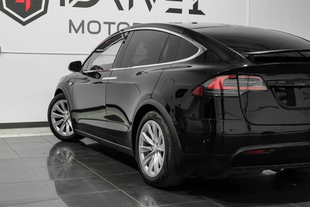 2016 Tesla Model X 75D photo 14