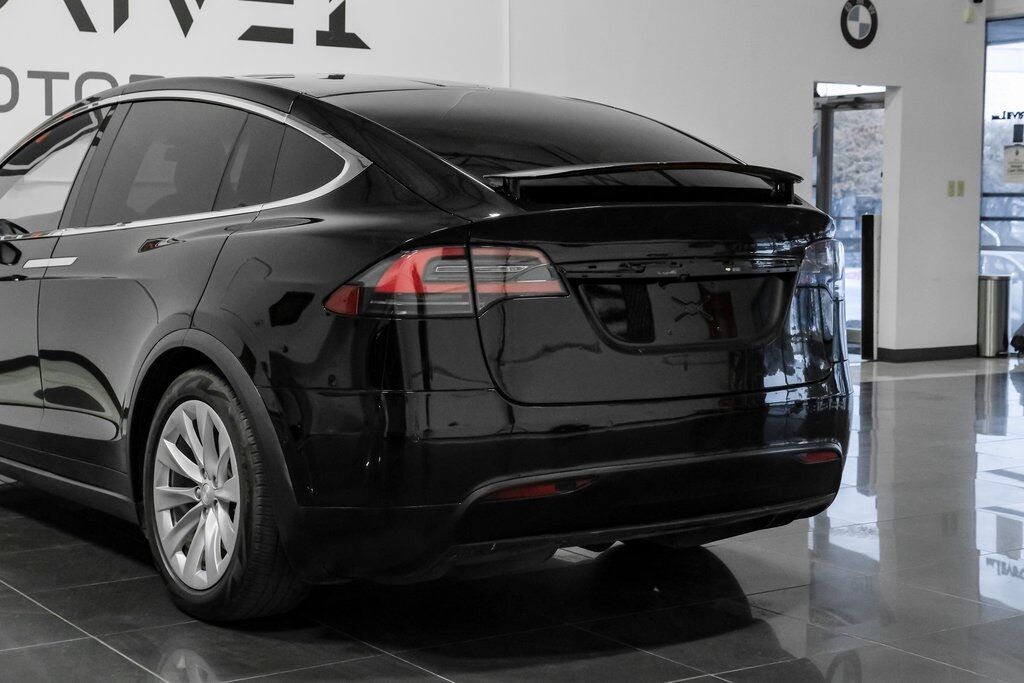 2016 Tesla Model X 75D photo 15