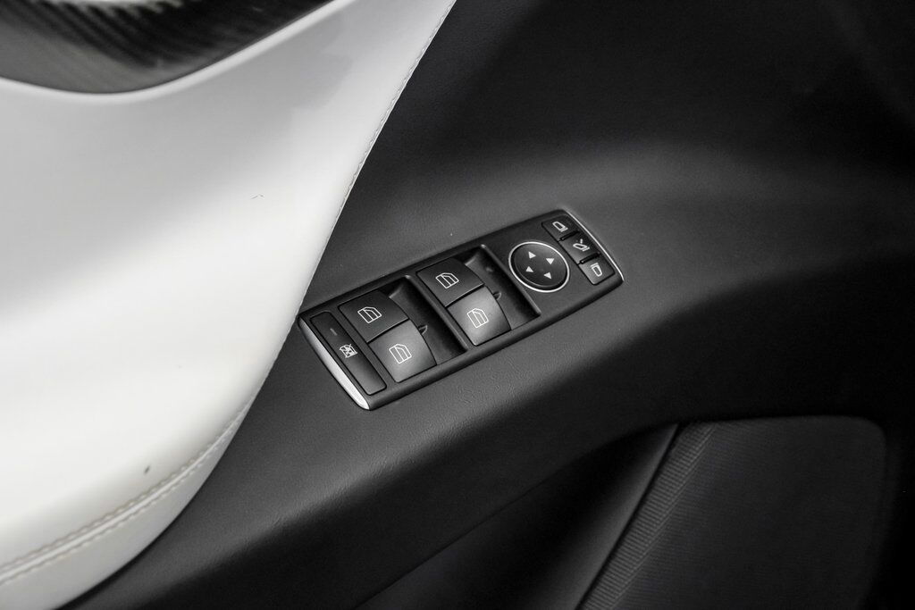 2016 Tesla Model X 75D photo 38