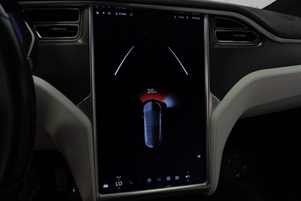 2016 Tesla Model X 75D photo 26