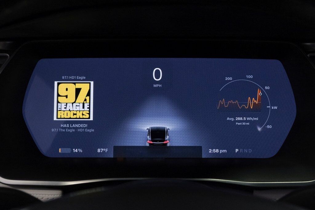 2016 Tesla Model X 75D photo 24
