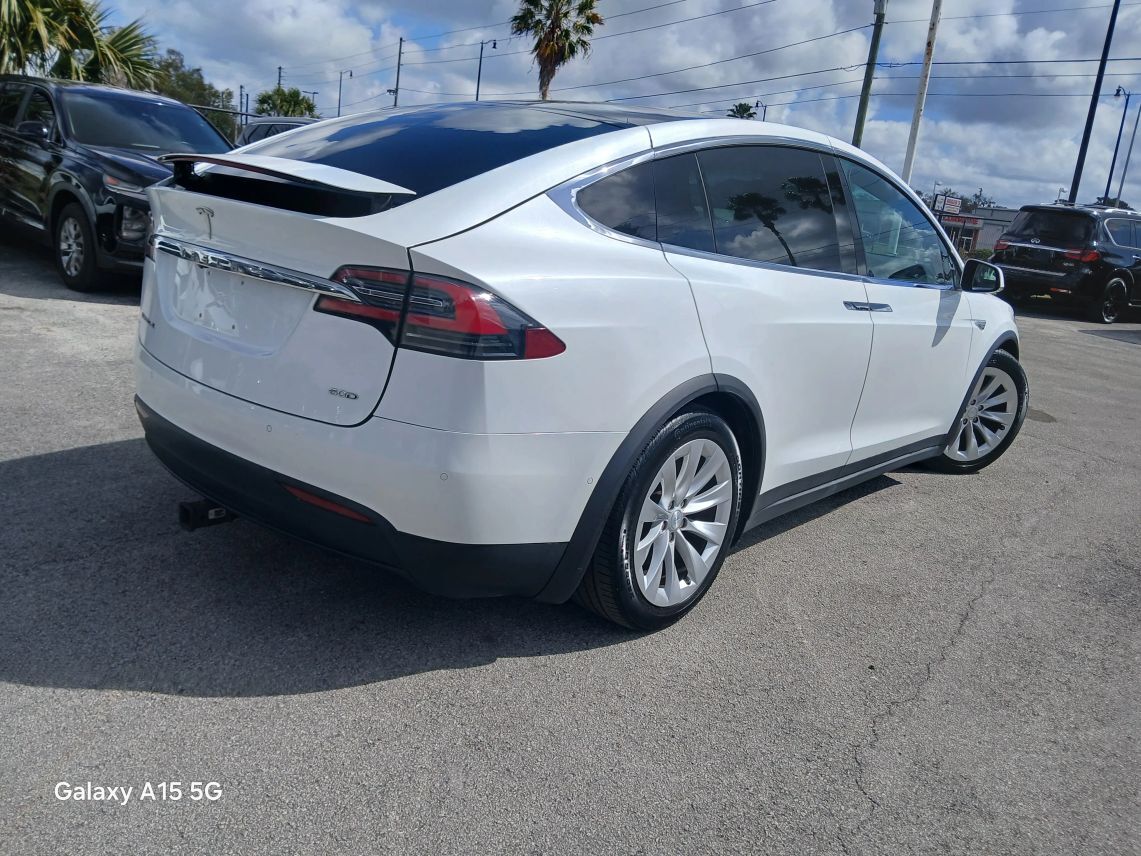 2016 Tesla Model X 75D Sport Utility 4D