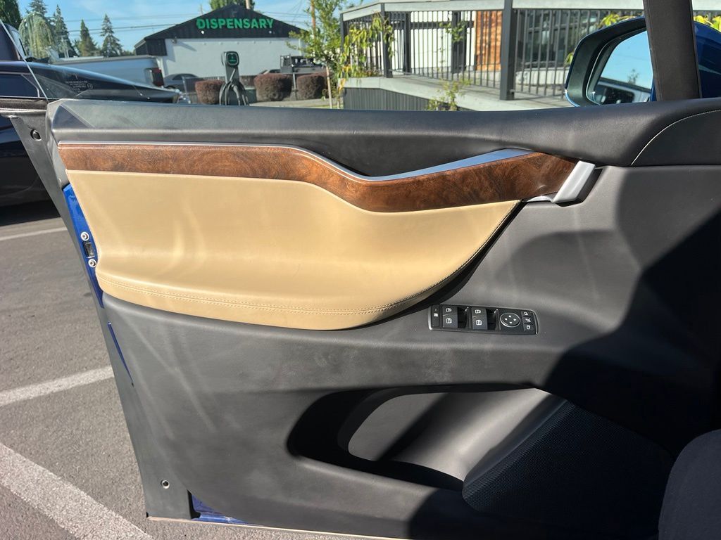 2016 Tesla Model X 90D OR