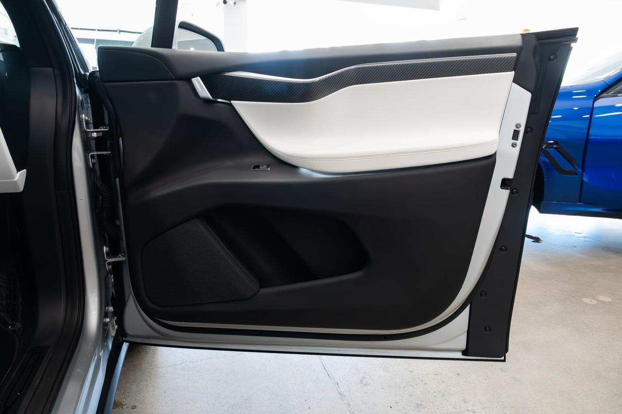 2016 Tesla Model X P90D Gladstone OR