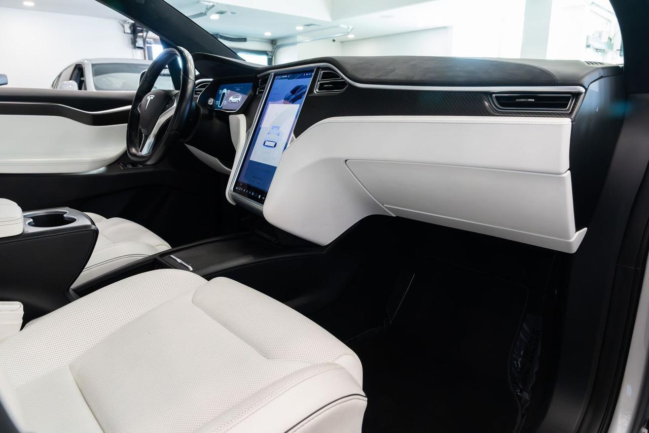 2016 Tesla Model X P90D Gladstone OR