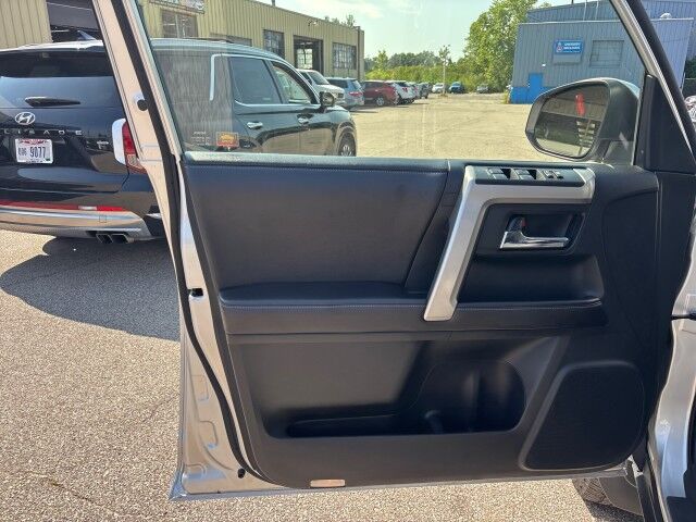 2016 Toyota 4Runner SR5 Cleveland OH